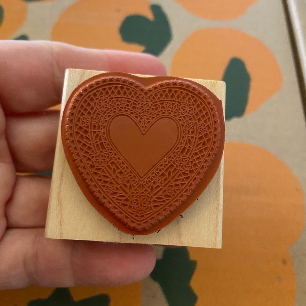 Paper Source Stamp - Intricate Heart - Picture 3 of 5